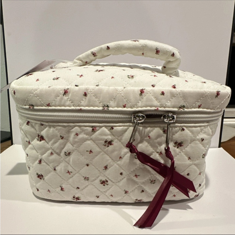 Wild Fable Quilted Floral Cosmetic Bag
